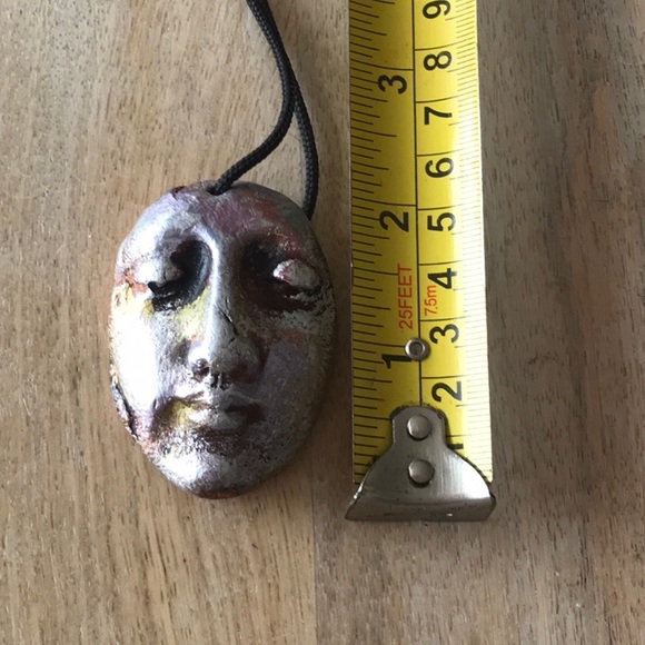 Earthenware Face Pendant - Picture 4 of 5